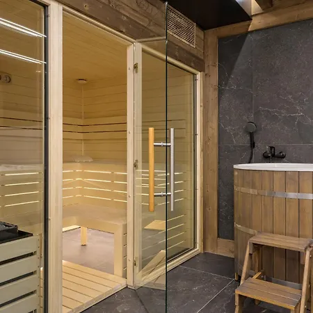 Ski, Odkryj-bialke 3*